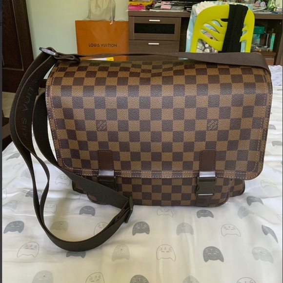 Louis Vuitton, Bags, Louis Vuitton Men Messenger Bag